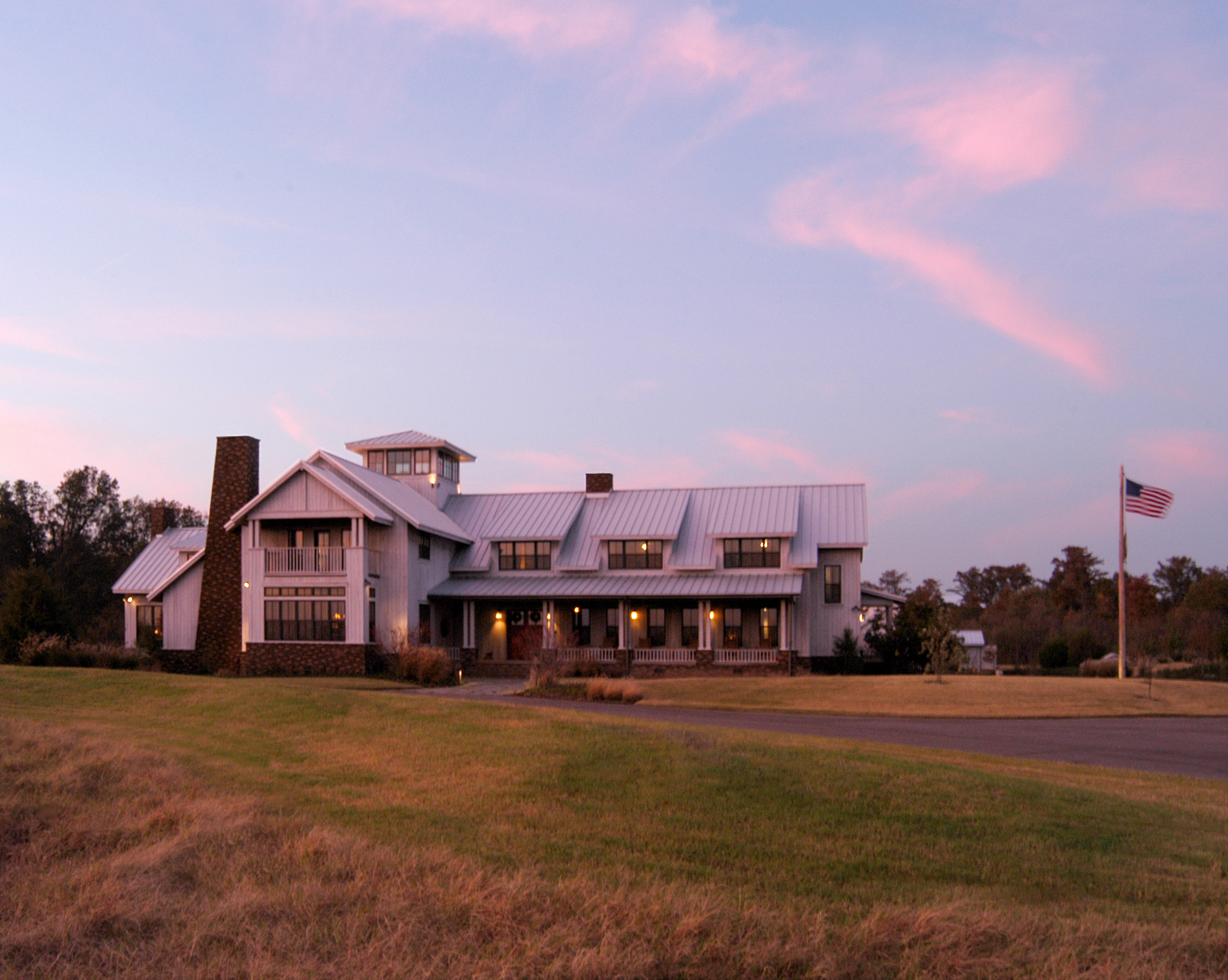 The Roost lodge at dusk, Clarksdale, Mississippi.